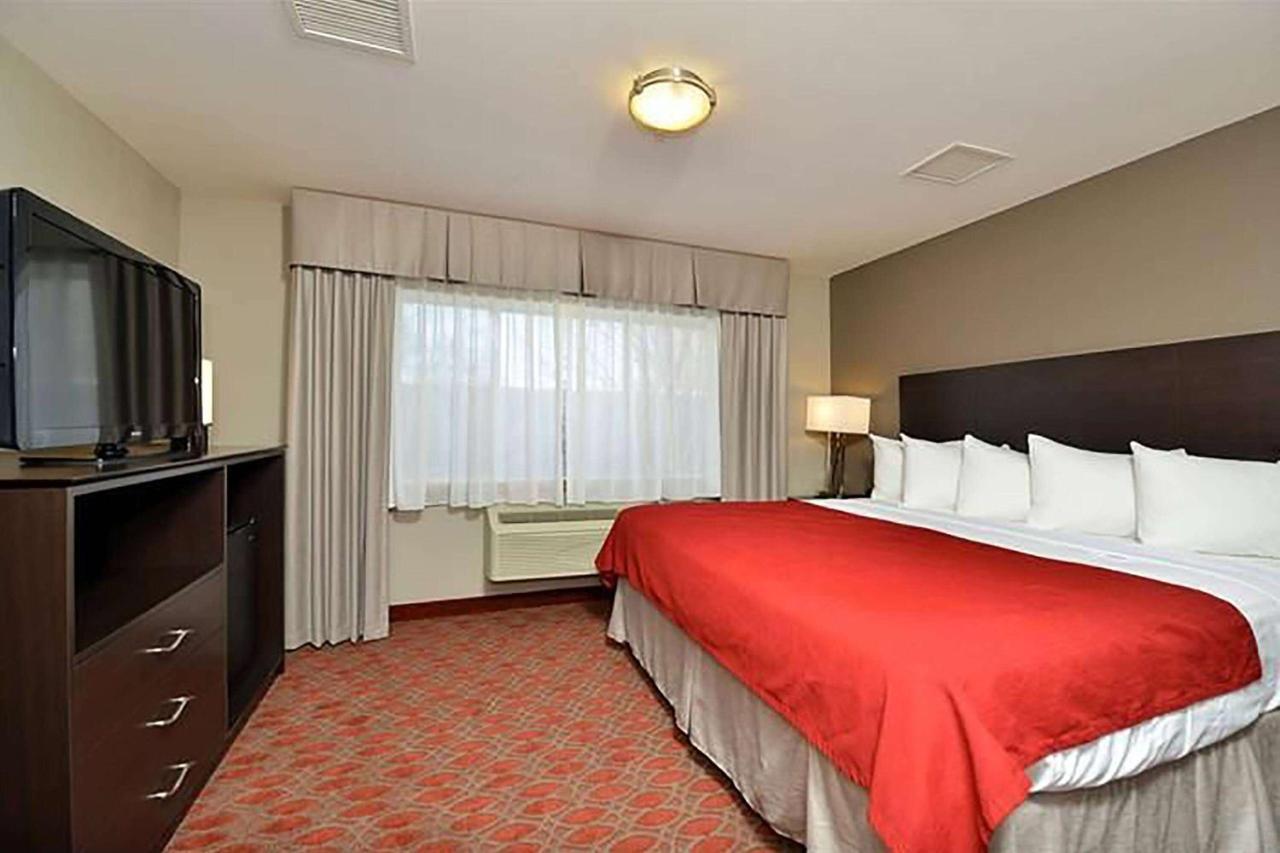 Americinn Brooklyn Center
